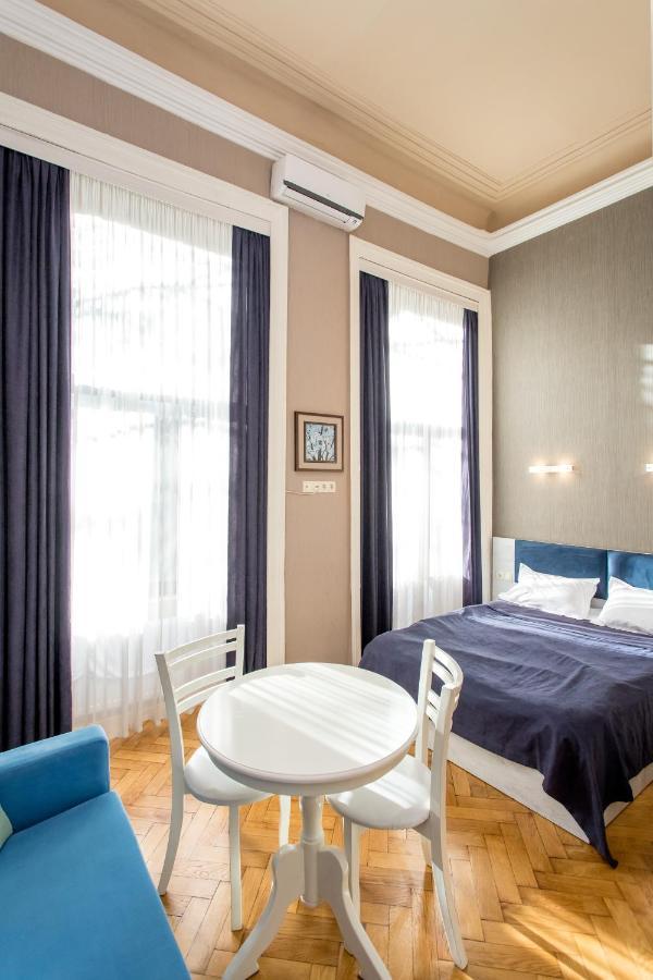 Hb Apartments Mari Brose Tbilissi Extérieur photo