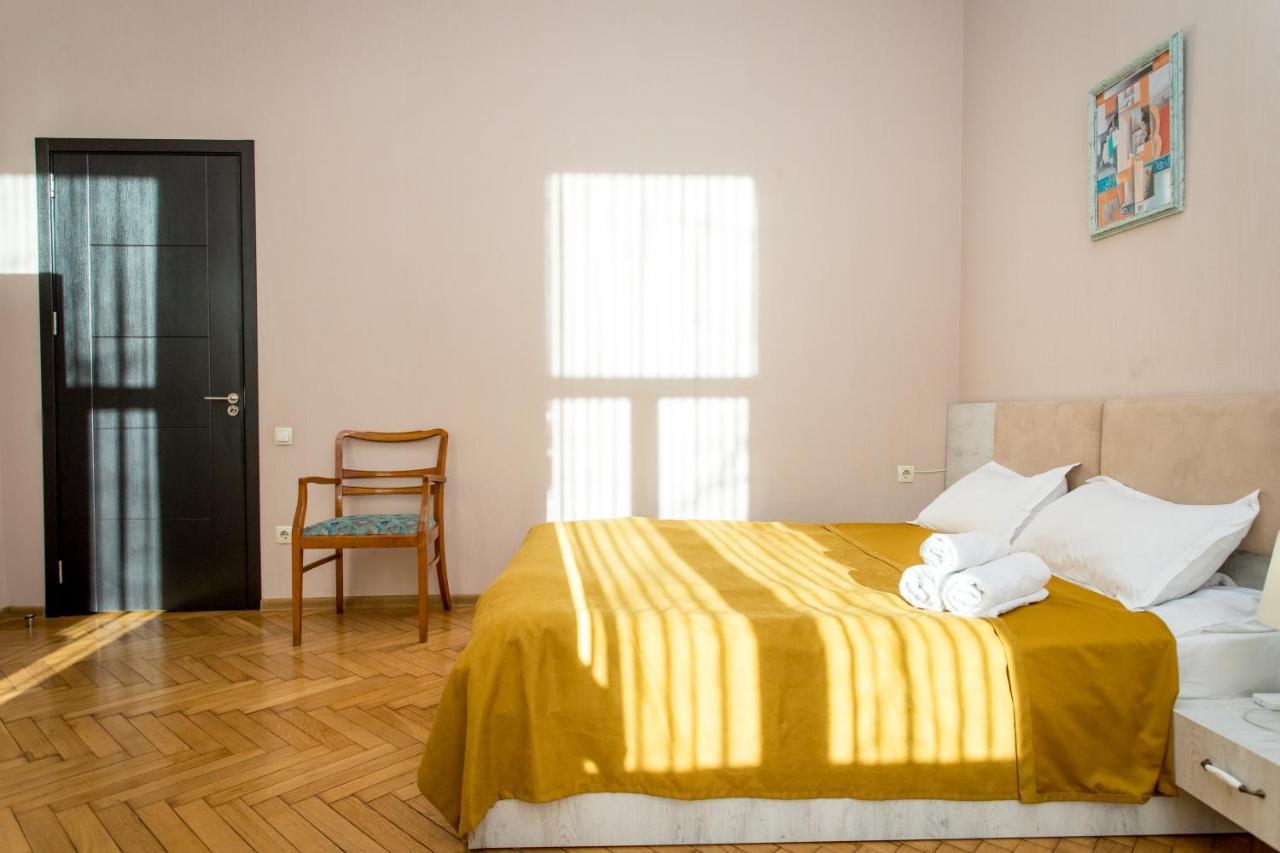 Hb Apartments Mari Brose Tbilissi Extérieur photo