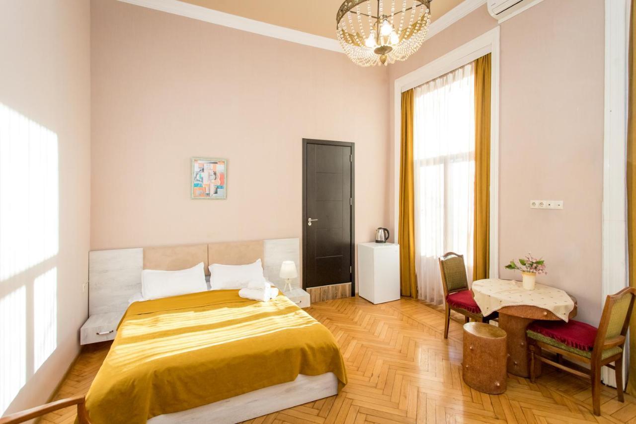 Hb Apartments Mari Brose Tbilissi Extérieur photo