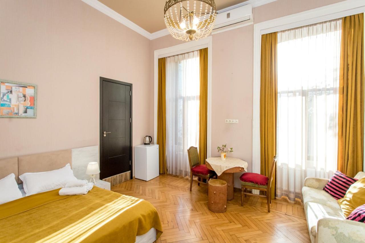 Hb Apartments Mari Brose Tbilissi Extérieur photo