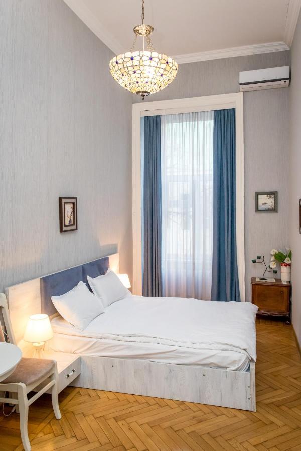 Hb Apartments Mari Brose Tbilissi Extérieur photo