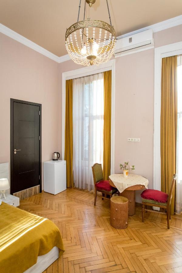 Hb Apartments Mari Brose Tbilissi Extérieur photo