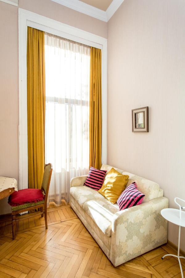 Hb Apartments Mari Brose Tbilissi Extérieur photo